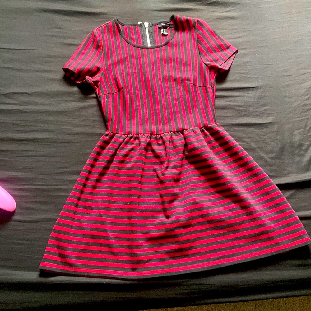 Forever 21 ,black and red short dress